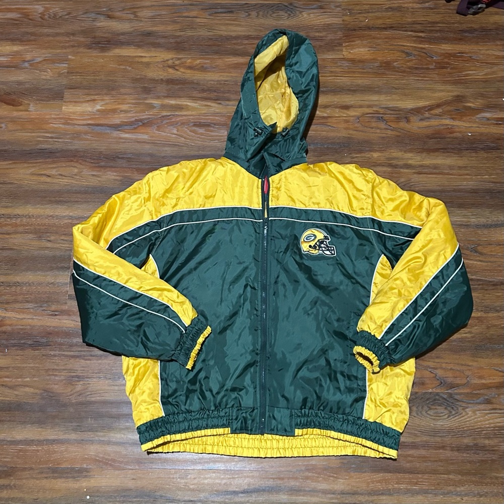 SOLD

G-III NFL Green Bay Packers Windbreaker Jacket
